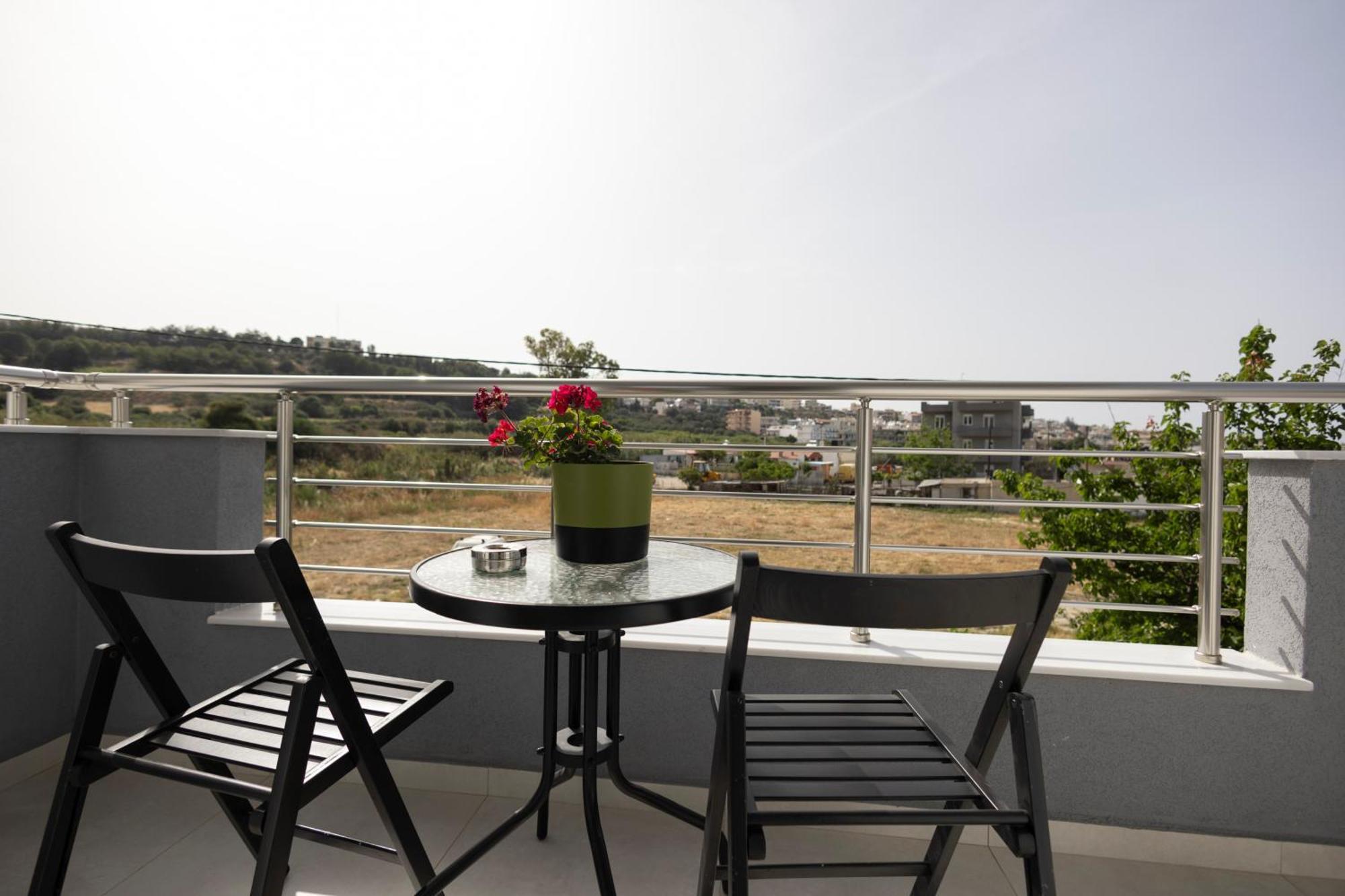 Ferienwohnung The Skyline Escape Iraklio Exterior foto
